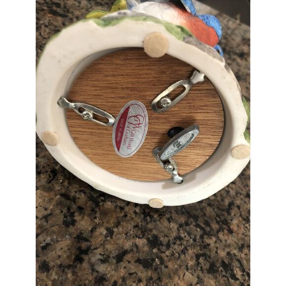 Vintage Gorham of Japan Bluebird Mates Figurine Music Box - Picture 4 of 4